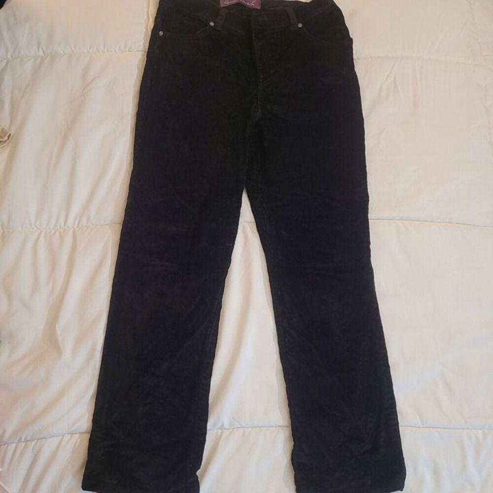 Gloria Vanderbilt Size 6P Black Corduroy Pants.. O-15